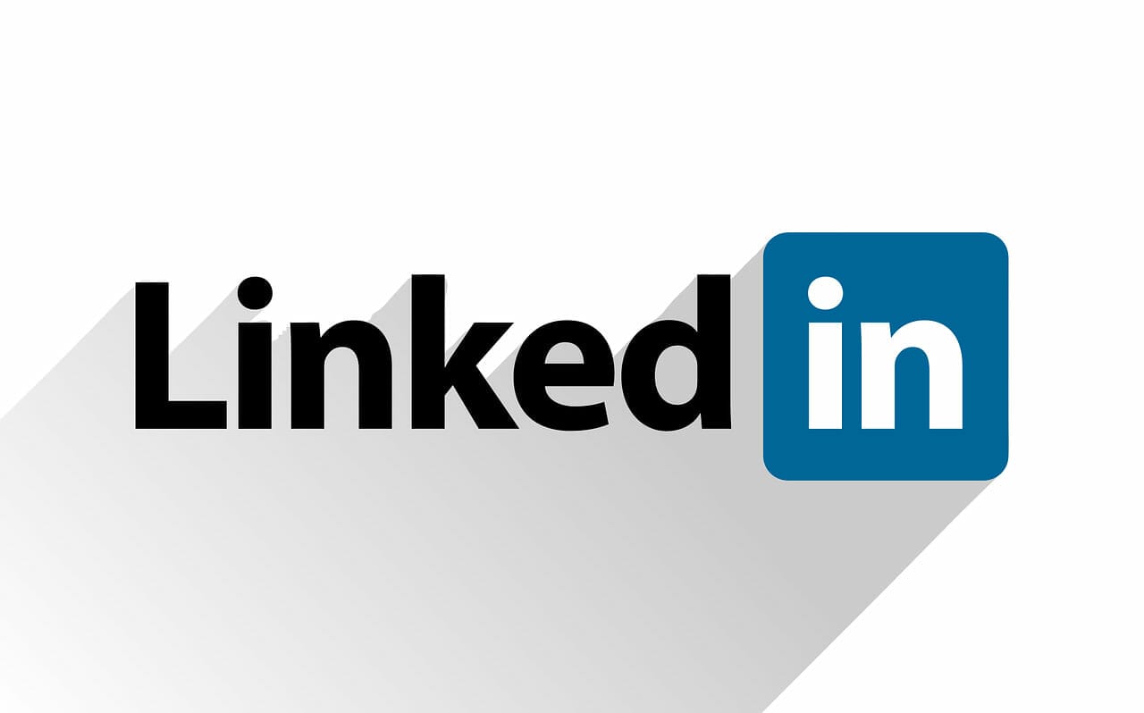 Cara Membuat Profil LinkedIn Yang Menakjubkan | Libatkan AI